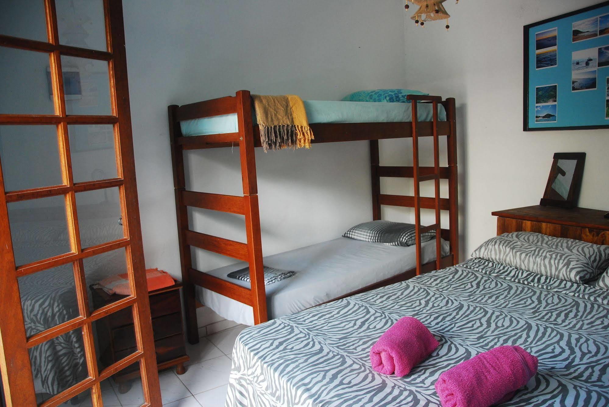 Samblumba Hostel Trindade ตรินดาเจอ ภายนอก รูปภาพ